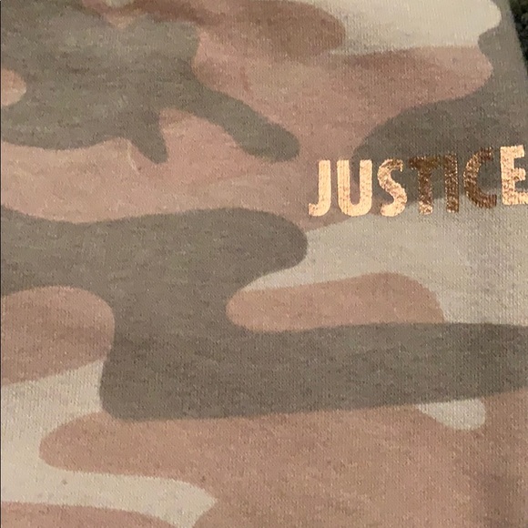 Sweater - Picture 1 of 2